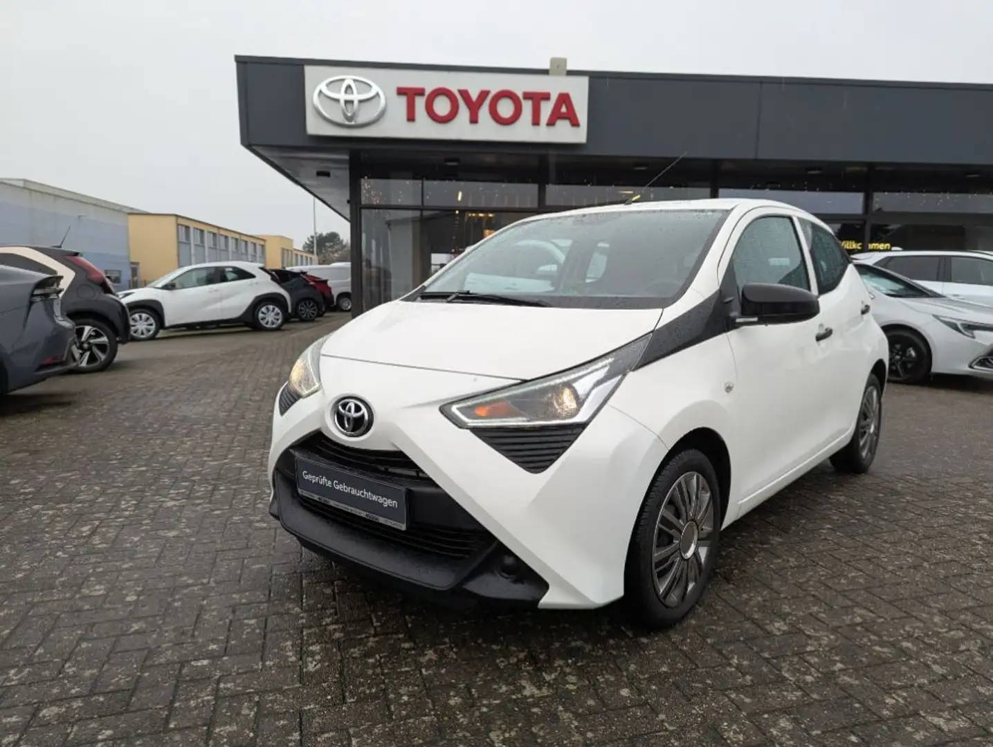 Toyota Aygo X *Klima, Tom Tom-Navi* Weiß - 2
