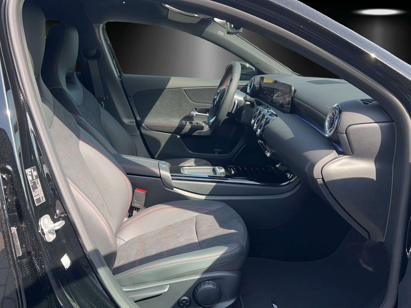 Mercedes-Benz A 220