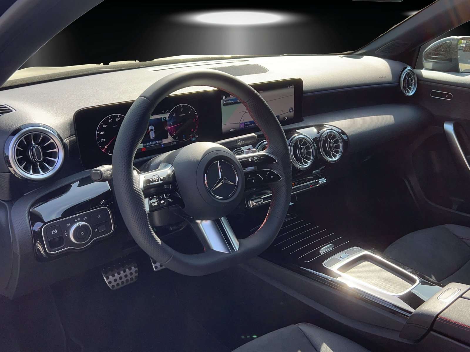 Mercedes-Benz A 220