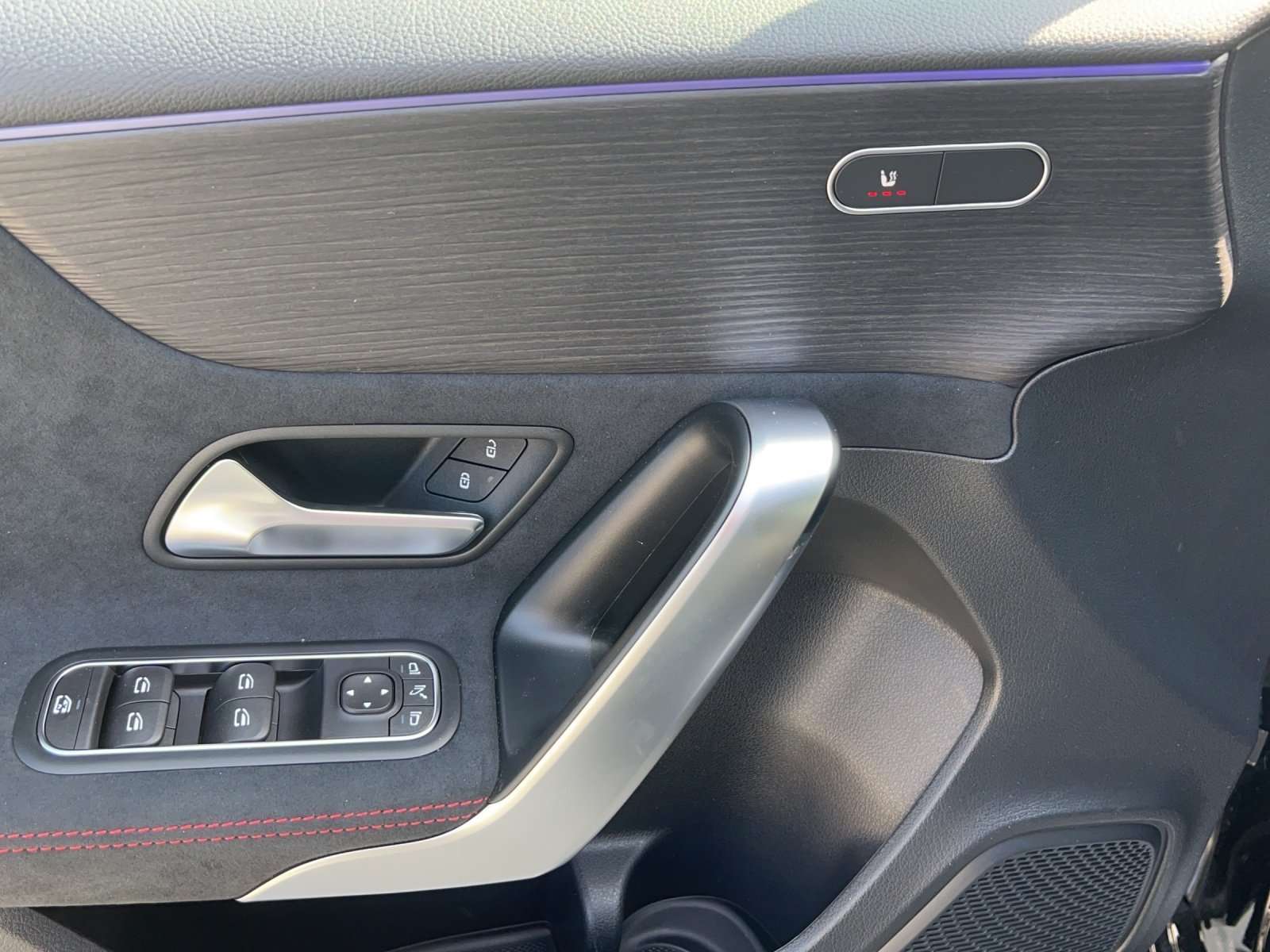 Mercedes-Benz A 220