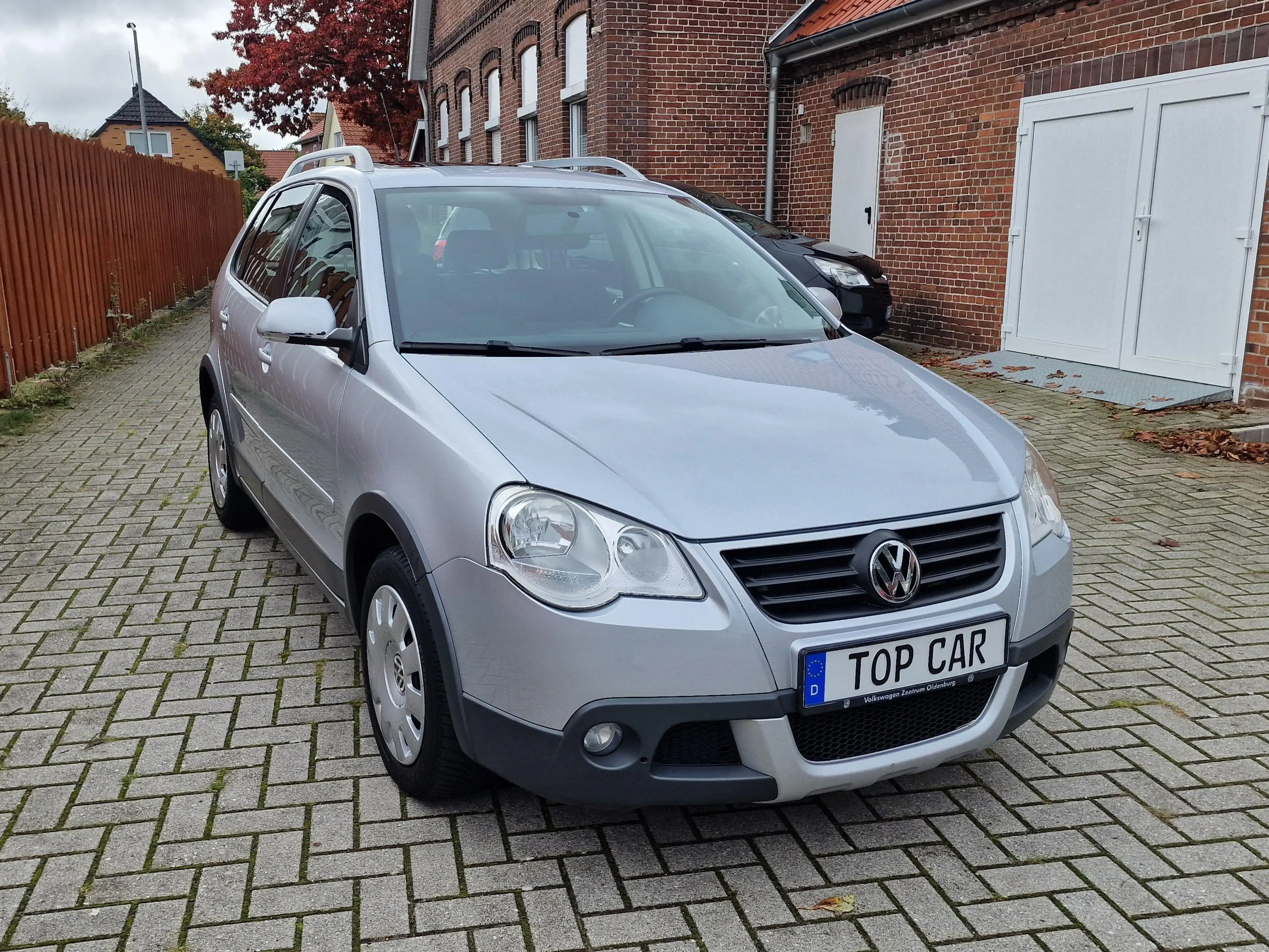 Volkswagen Polo Cross Automatik Tüv bis 10/27 Zahnriemen NEU