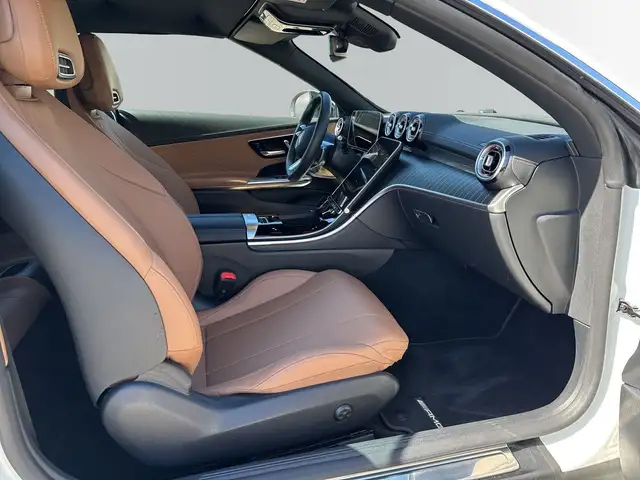 Mercedes-Benz Cle view 10
