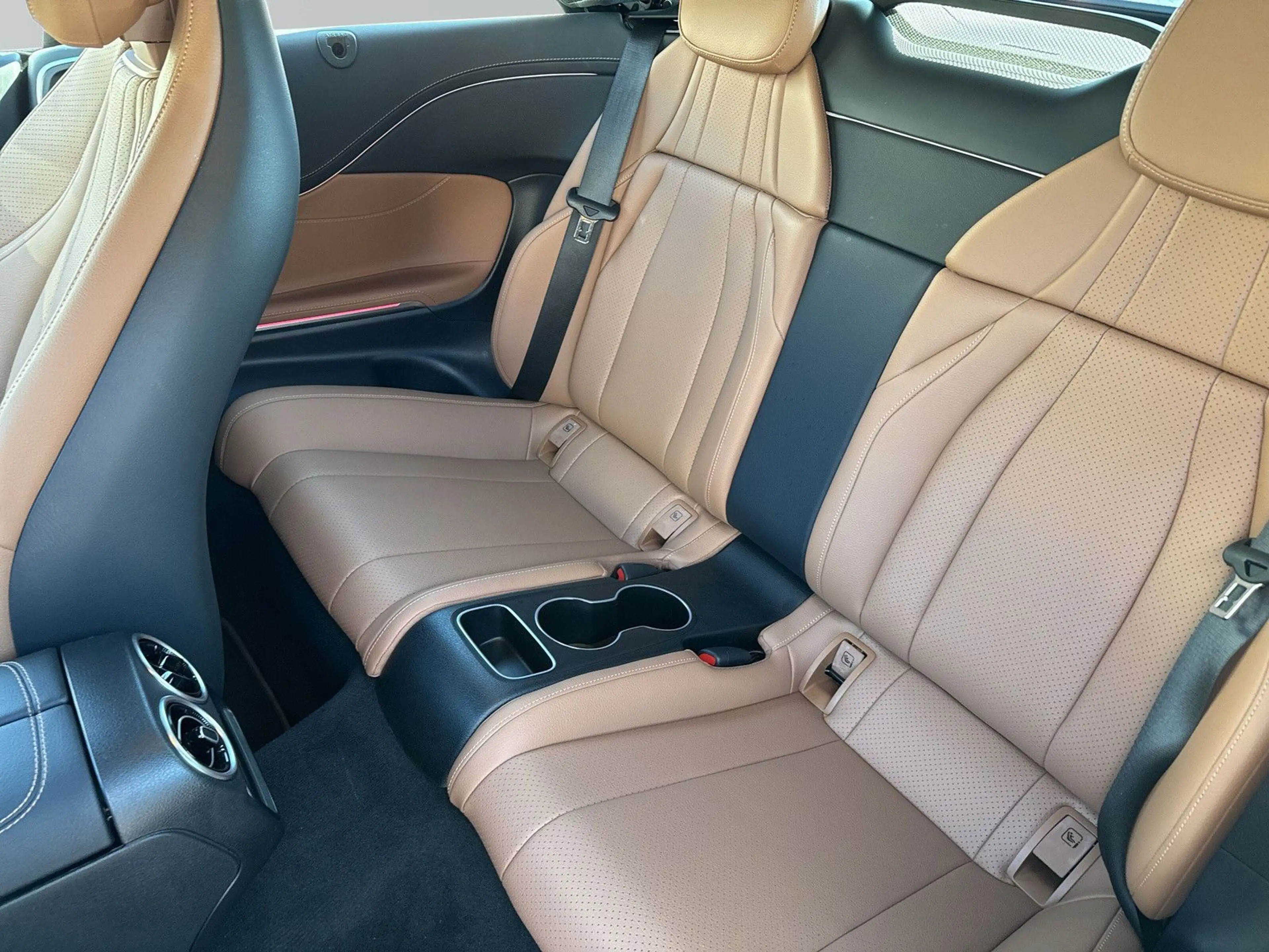 Mercedes-Benz CLE 300 4Matic Cabrio AMG Line Premium Plus — photo 9