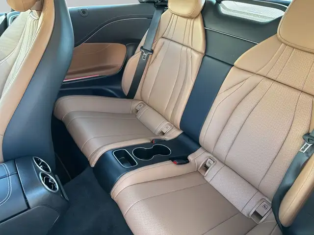 Mercedes-Benz Cle view 9