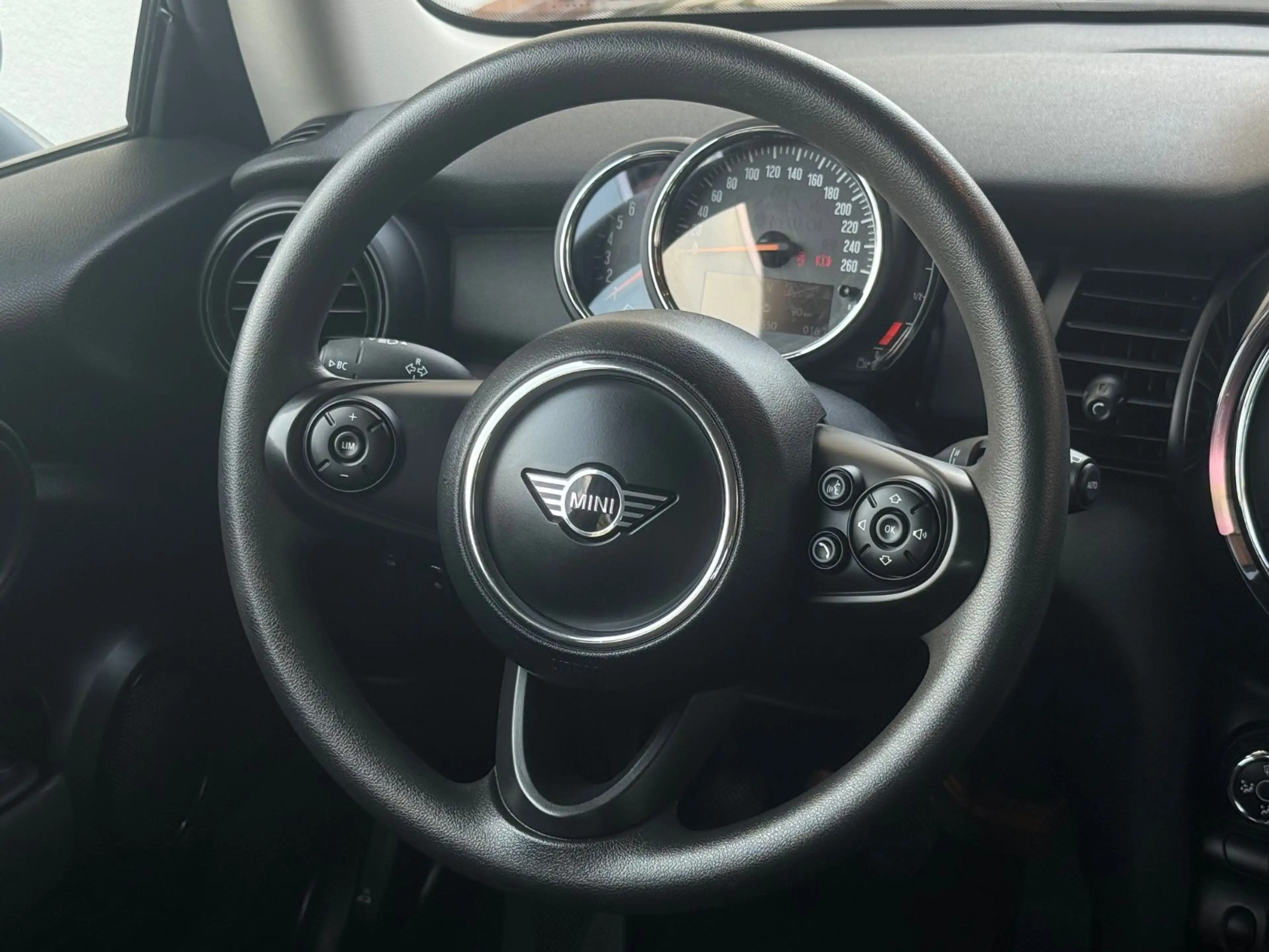 MINI One Mini 3-trg. One First! WENIG-KM! — photo 15