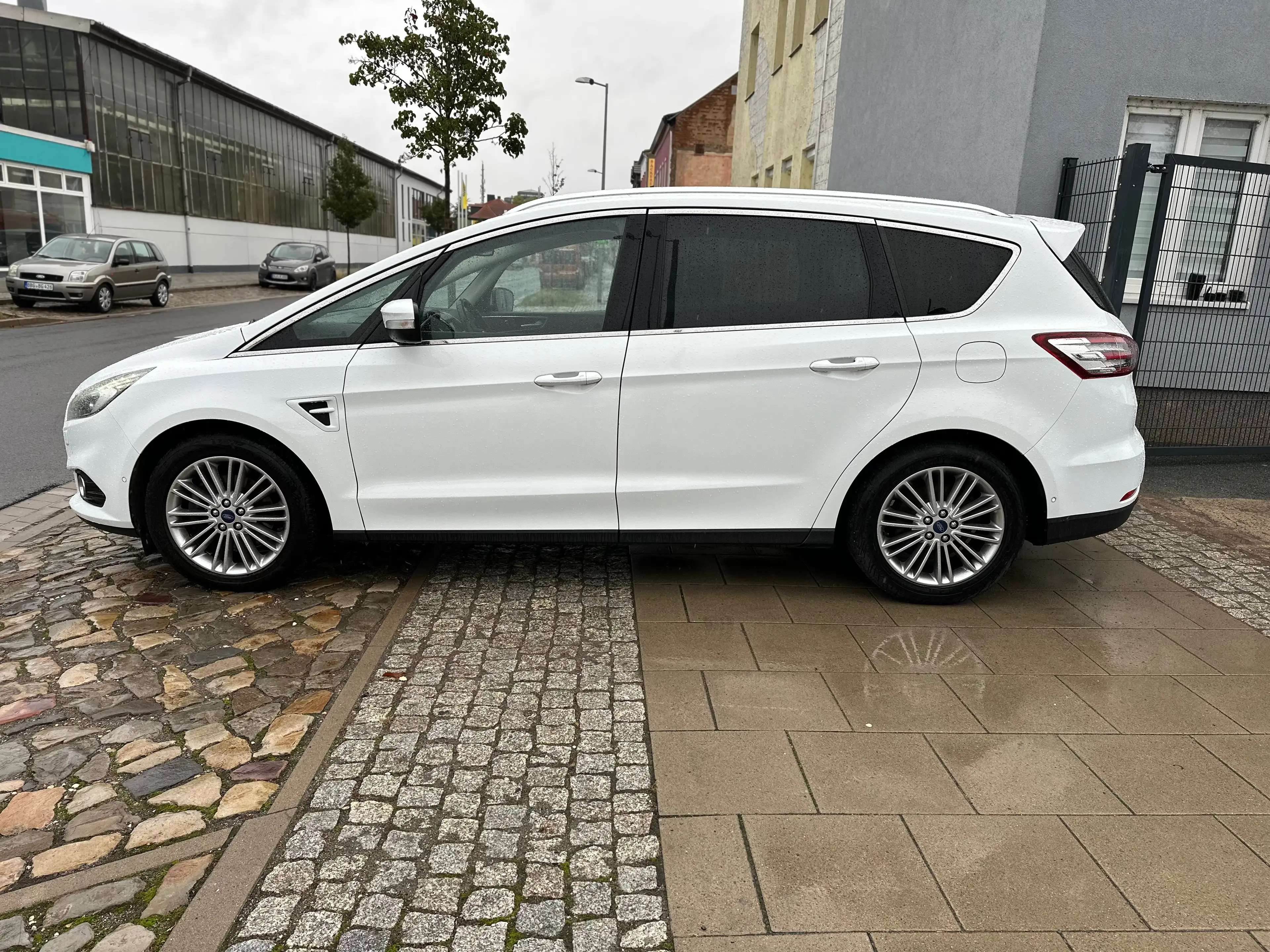 Ford S-Max Titanium VOLL AUSSTATTUNG — photo 4