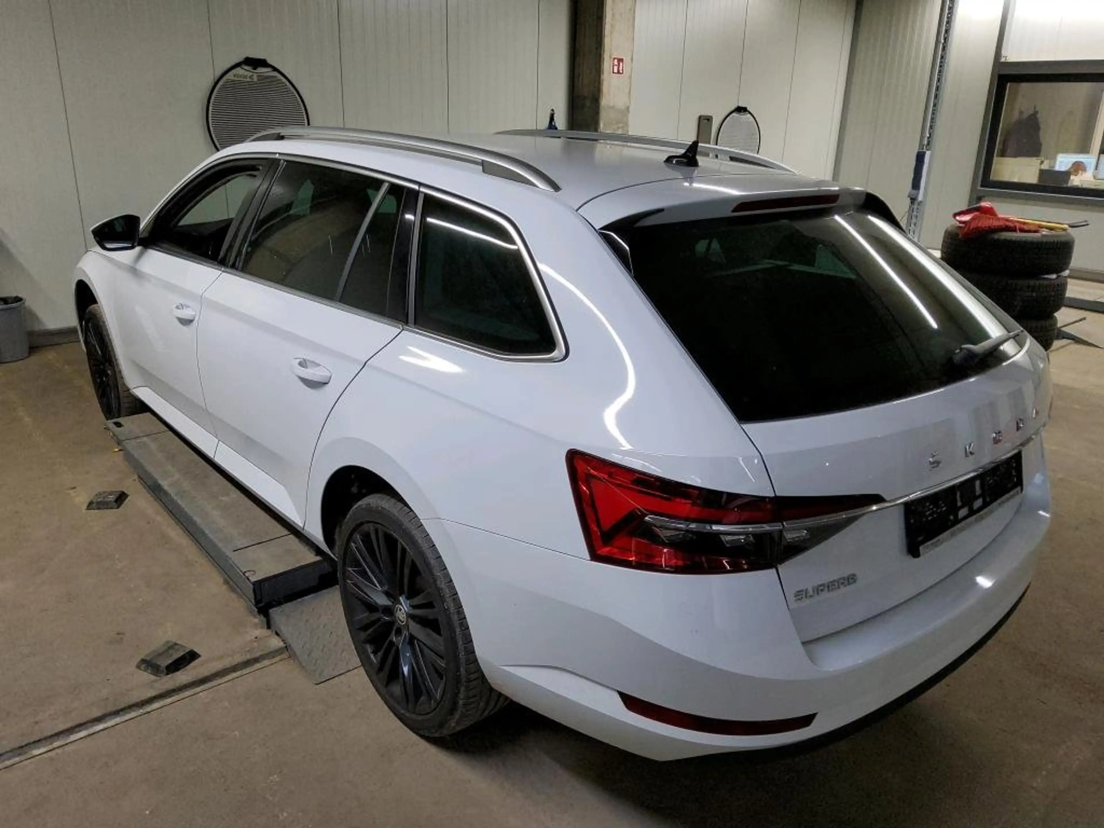 Skoda Superb Combi 2.0 TSI Style/AHK/KAMERA/ACC/LED/ — photo 2