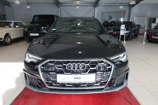 Audi A6 Avant view 11