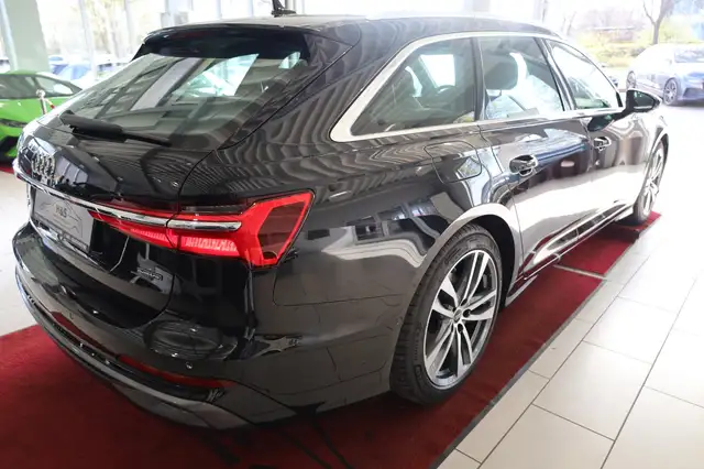 Audi A6 Avant view 8