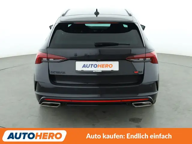 Skoda Octavia view 5