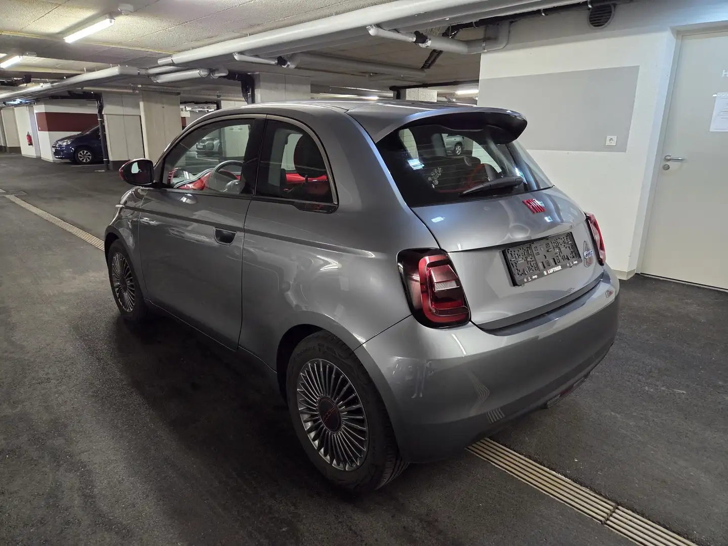 Fiat 500e RED Grau - 2