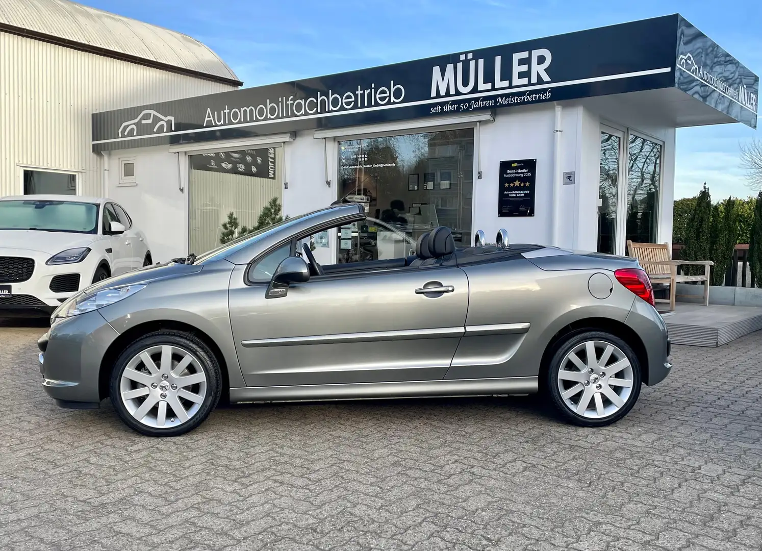 Peugeot 207 CC Cabrio"SPORTPAKET"+LEDER+17"+2.Hd+TRAUMZUSTAND! Gris - 2