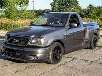 F-150 SVT Lightning