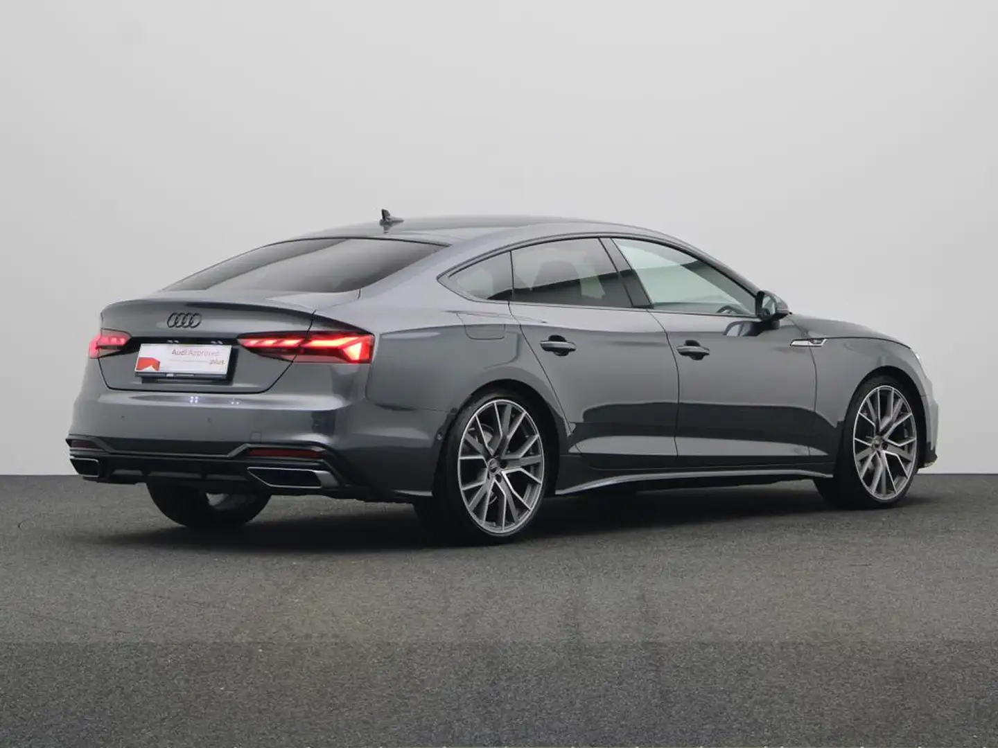 Audi A5 Sportback S-LINE 35 TFSI 150 PK S-TRONIC AUTOMAAT Grau - 2