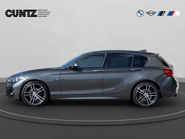 BMW 1 Series view 9