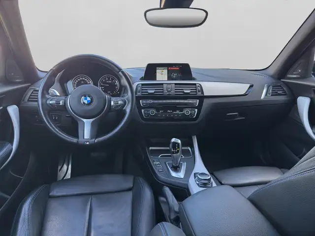 BMW 1 Series view 26