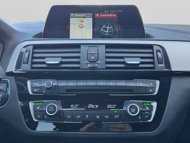 BMW 1 Series view 27