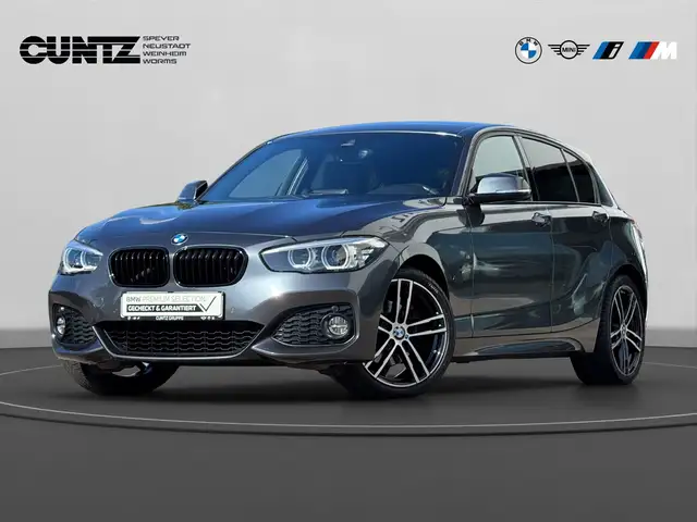 BMW 1 Series view 2