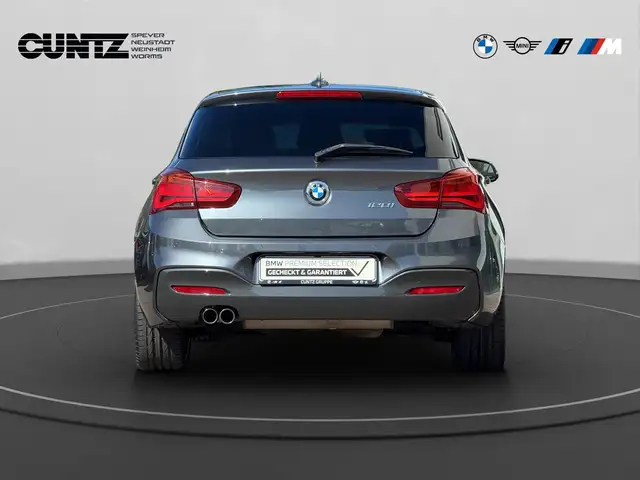 BMW 1 Series view 7