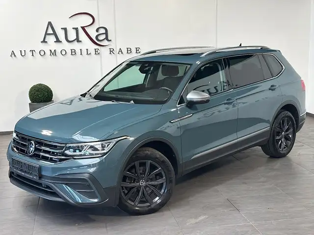 Volkswagen Tiguan Allspace view 2