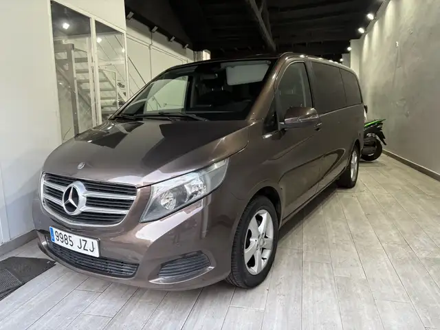 Mercedes-Benz V 220 220d Largo Avantgarde 7G Tronic