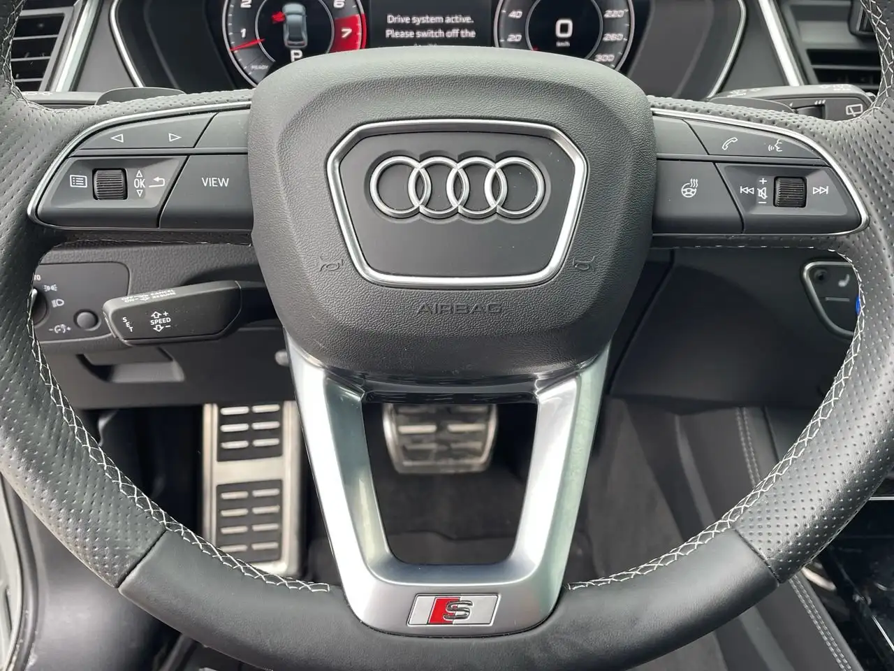 Audi SQ5 снимка Audi SQ5