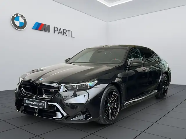 BMW M5 Limousine ULTIMATE *0,5%* M-DriversP. AHK B&W