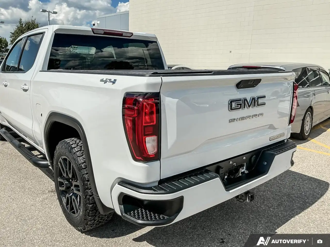 GMC Sierra 1500 снимка GMC Sierra 1500