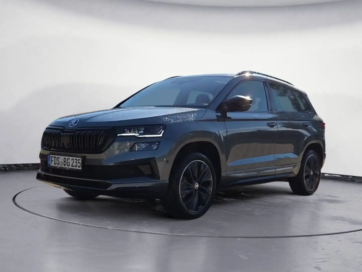 Skoda Karoq Sportline 1,5 TSI 7-Gang au Grijs - 2