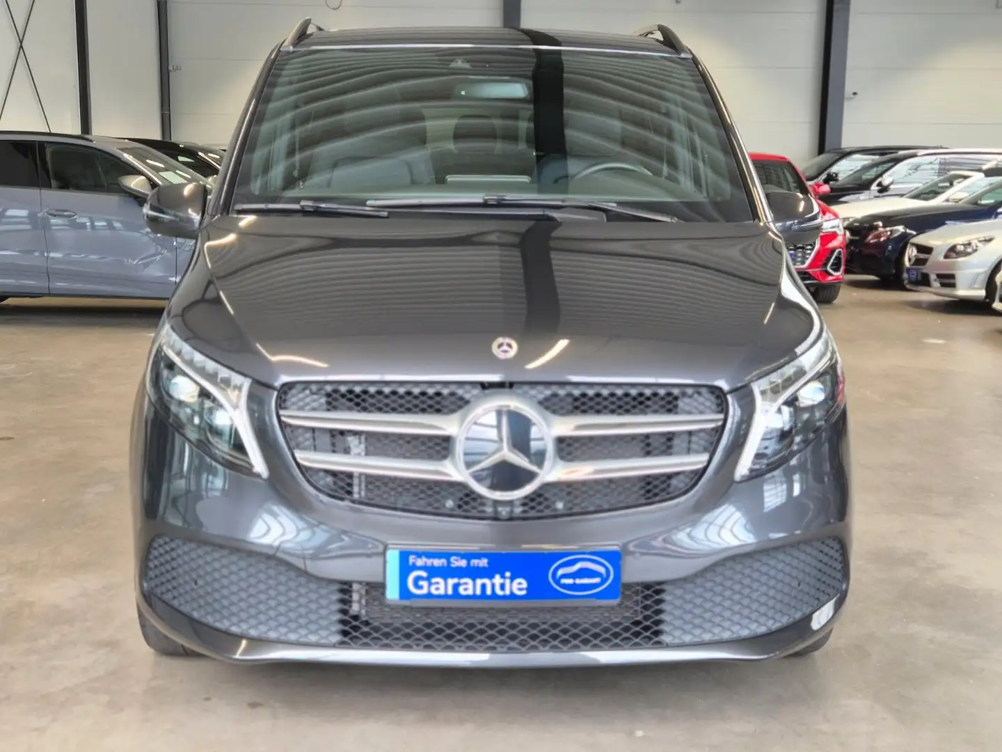 Mercedes-Benz V 300 d 4M LANG LEDER PANO BURMESTER 360 STANDHZ Grau - 2