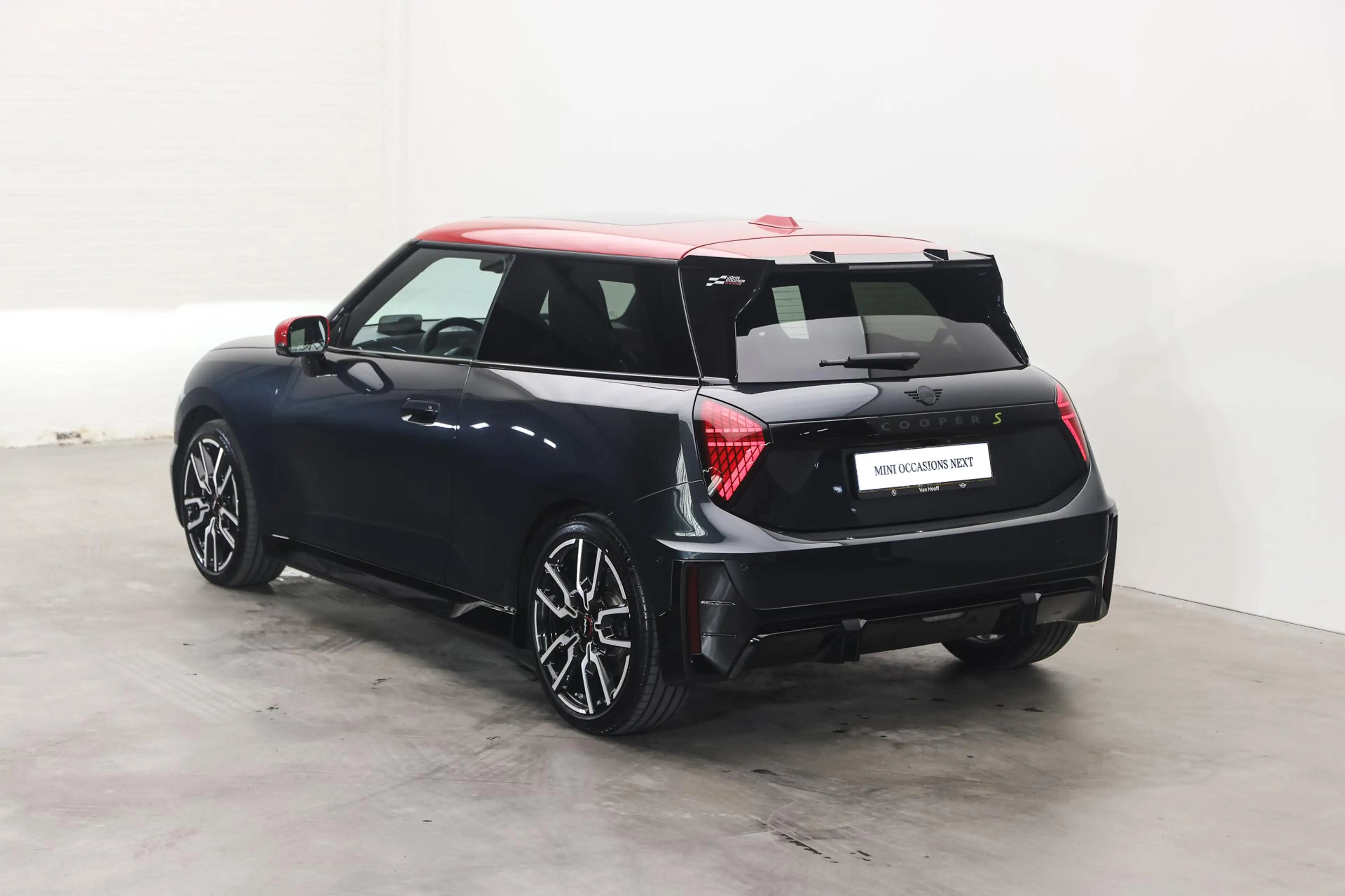 MINI Cooper SE Hatchback / John Cooper Works / Pakket XL / John C — photo 2