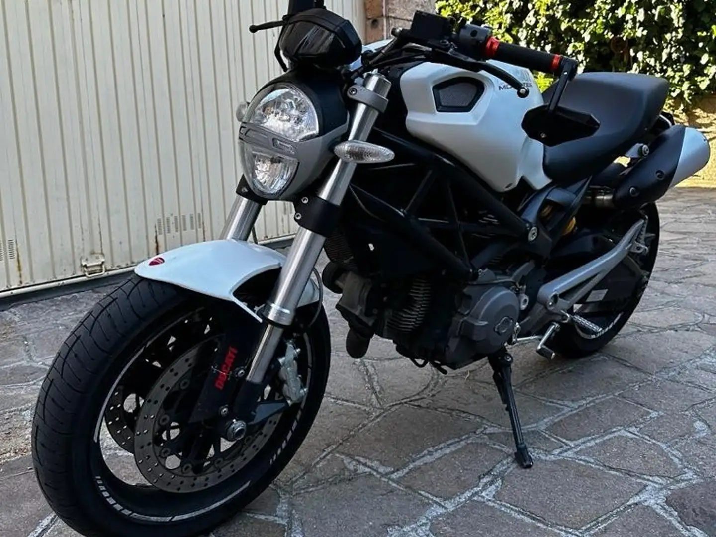 Ducati Monster 696 DEPOTENZIATA A LIBRETTO A2 Blanco - 2
