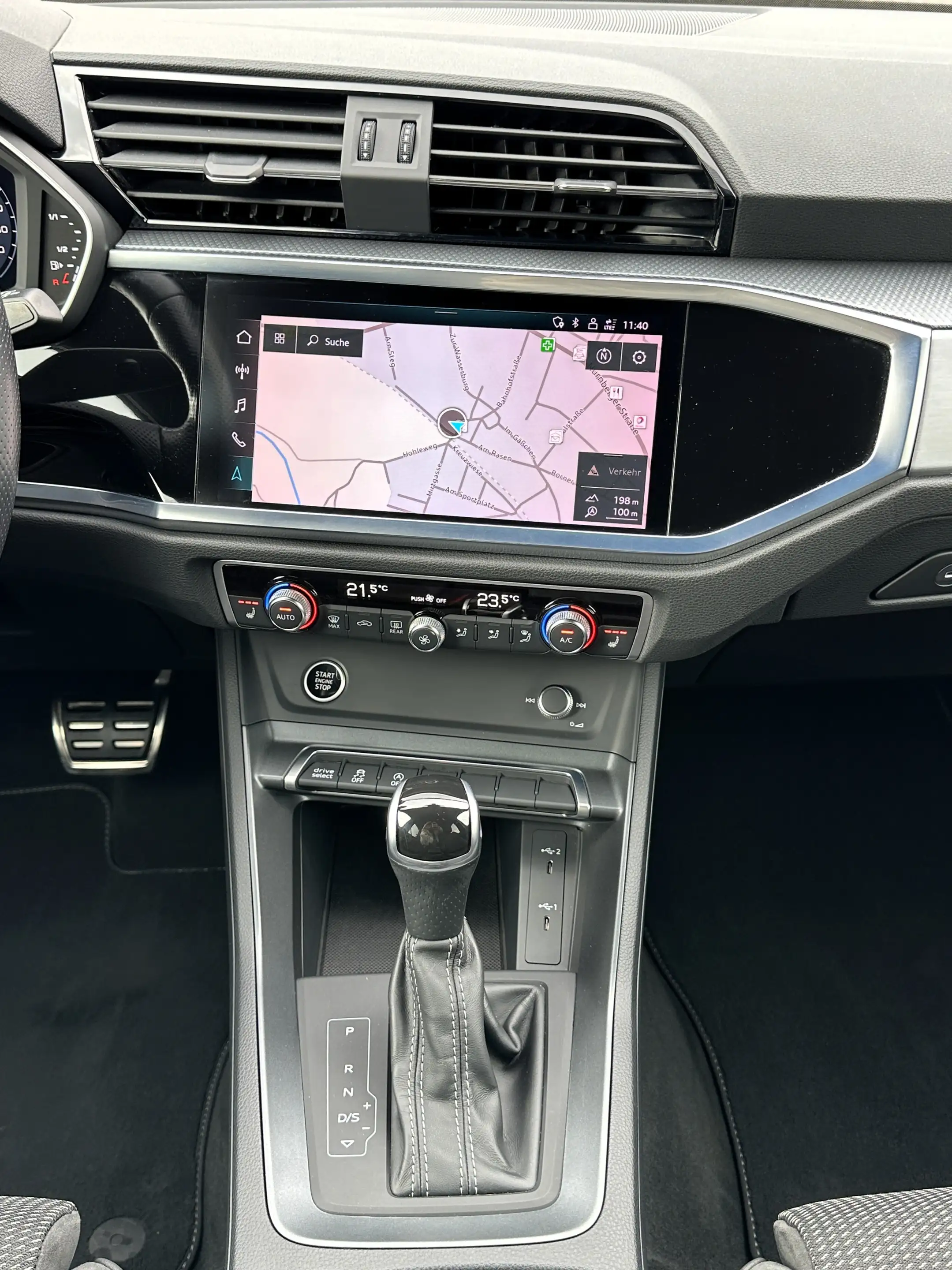 Audi Q3 S-Line Int. MATRIX NAVI SHZ APS eHECK — photo 17