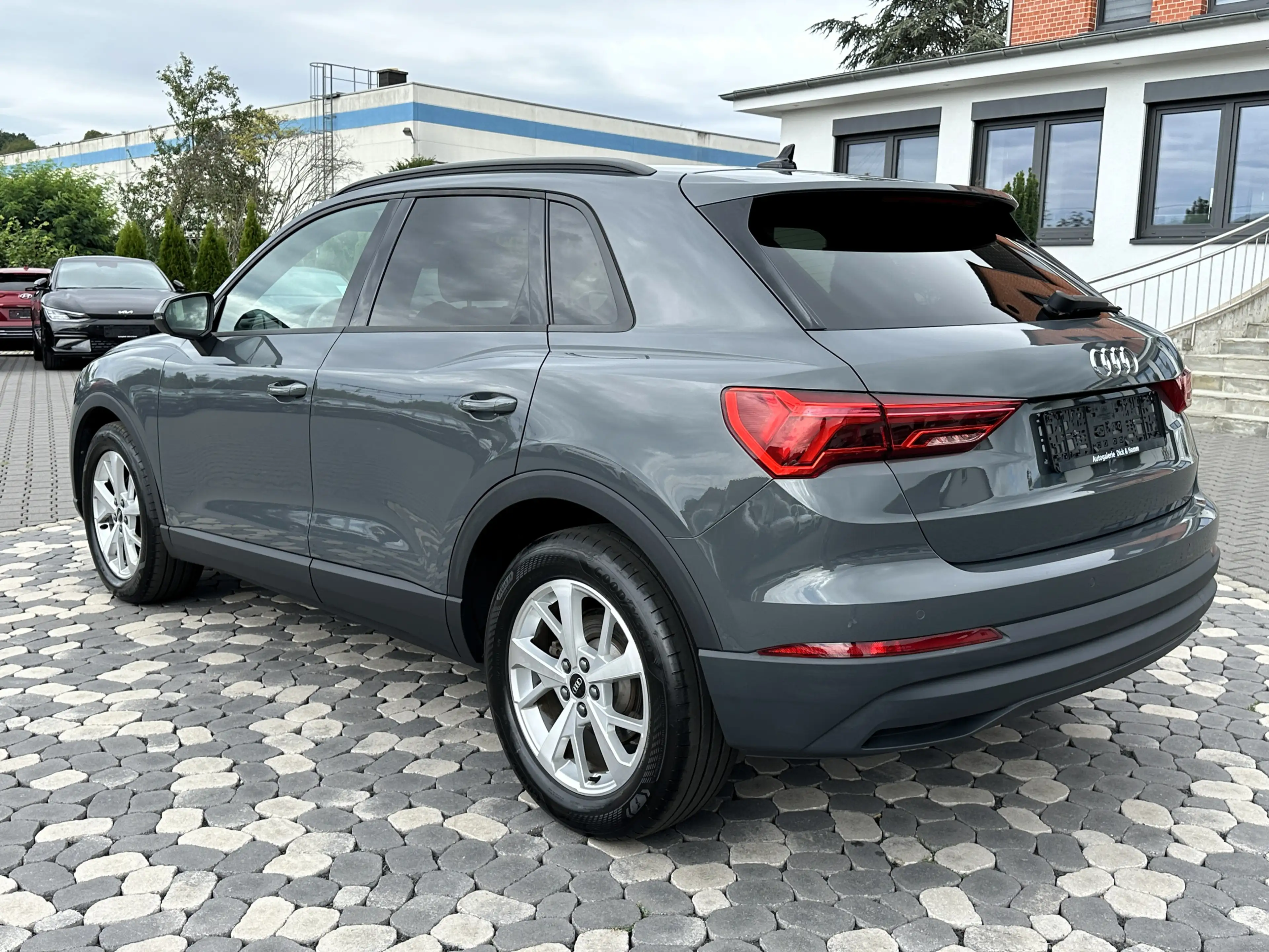 Audi Q3 S-Line Int. MATRIX NAVI SHZ APS eHECK — photo 6