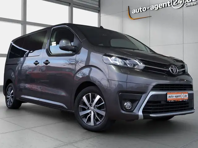 Toyota Proace (Verso) Verso L1 2.0 D 4D Family/ACC/AHK/Kamera/DAB