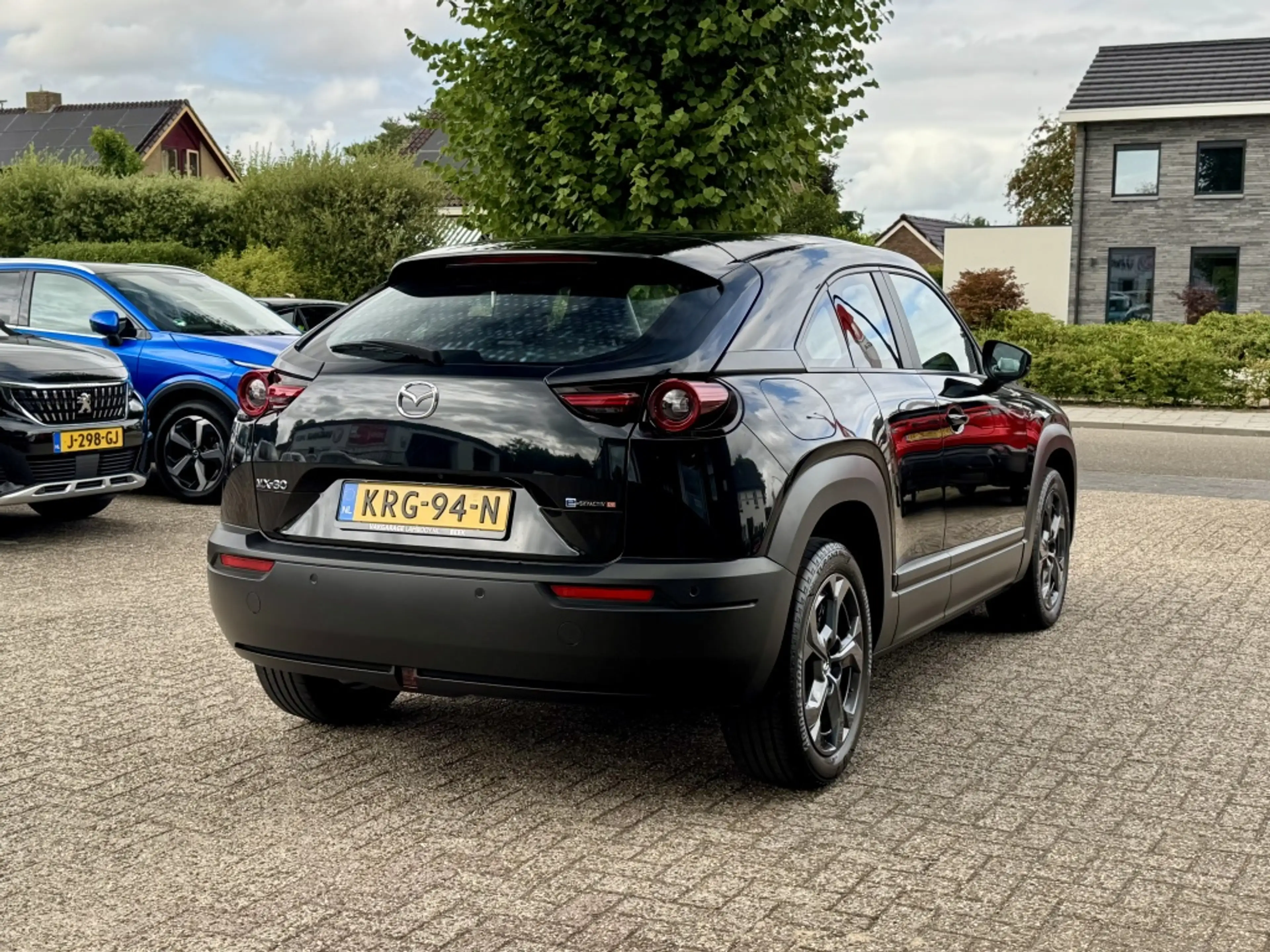 Mazda MX-30 e-SkyActiv R-EV 170pk Advantage PHEV Plug-in Hybri — photo 2