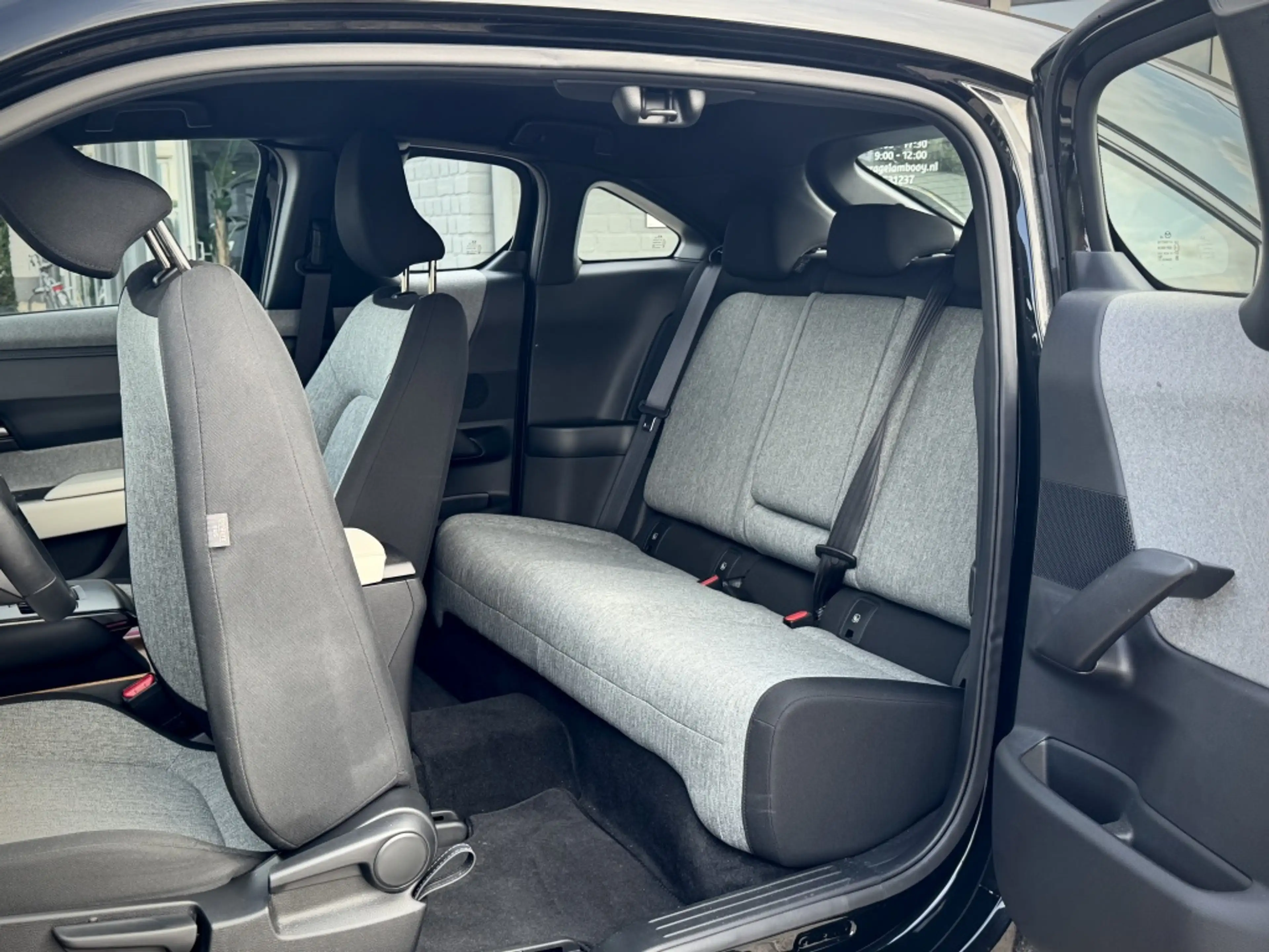 Mazda MX-30 e-SkyActiv R-EV 170pk Advantage PHEV Plug-in Hybri — photo 15