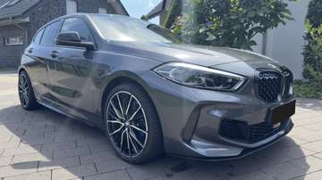 M135i xDrive Performance