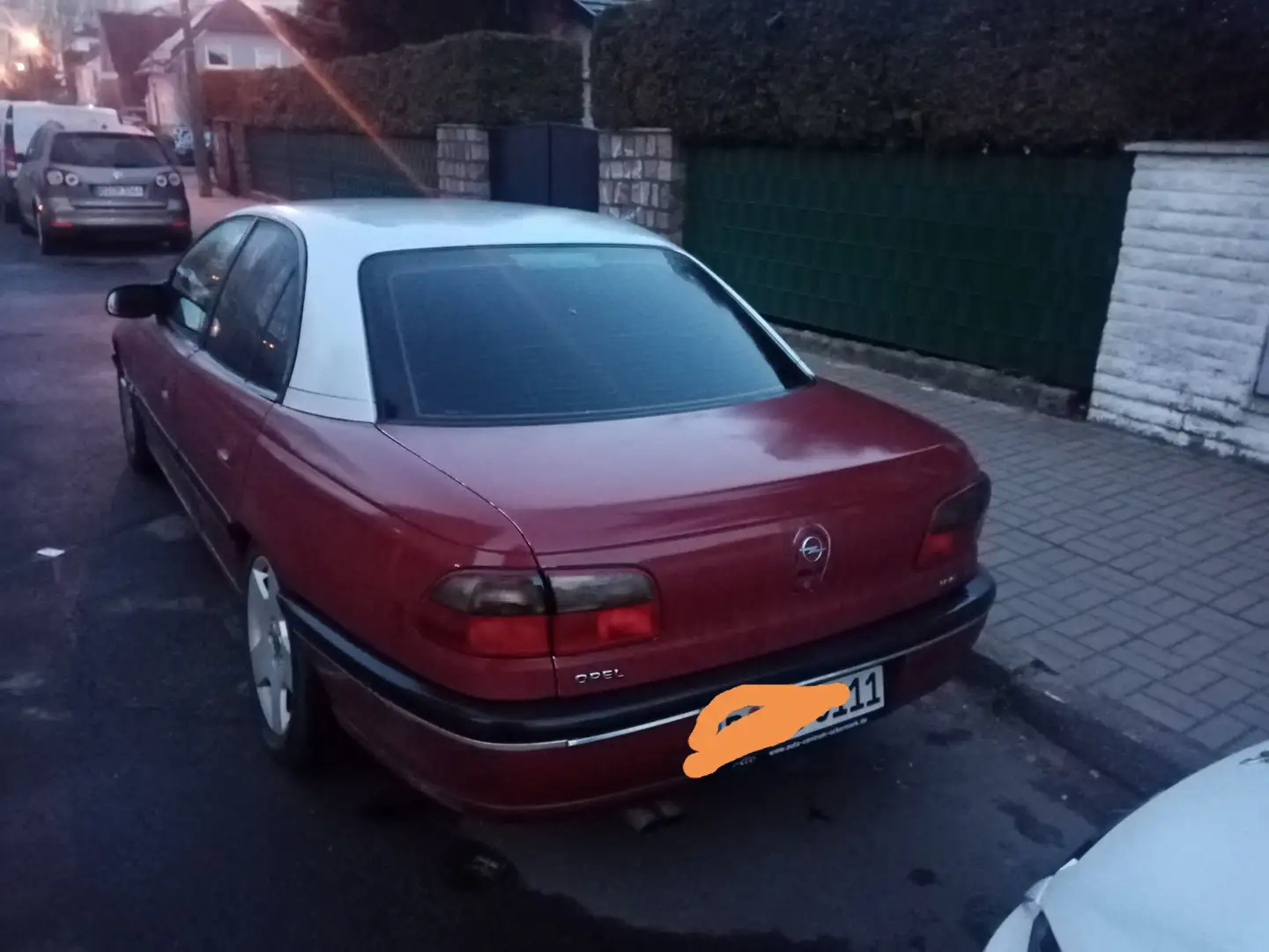 Opel Omega Omega Caravan 3.0 Sport Rood - 2