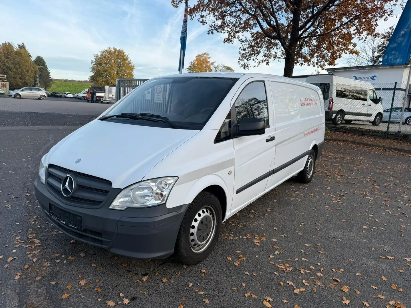Mercedes-Benz Vito Kasten 110 CDI extralang*1HAND*TÜVNEU* Weiß - 2