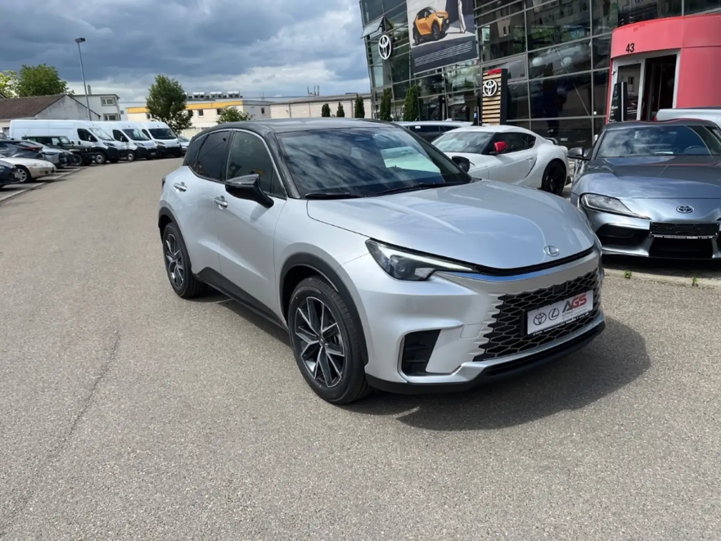 Lexus LBX Emotion mit Technologie Paket 1.5 Hybrid Silber - 2