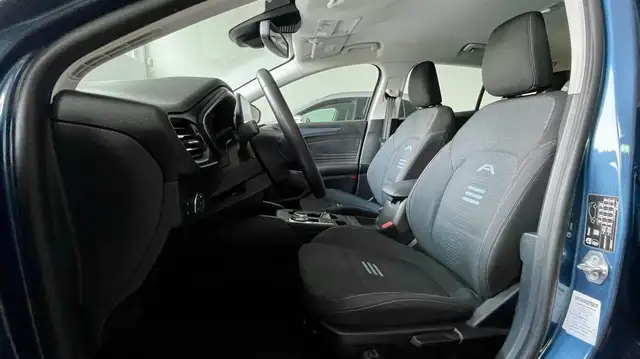Ford Focus view 10