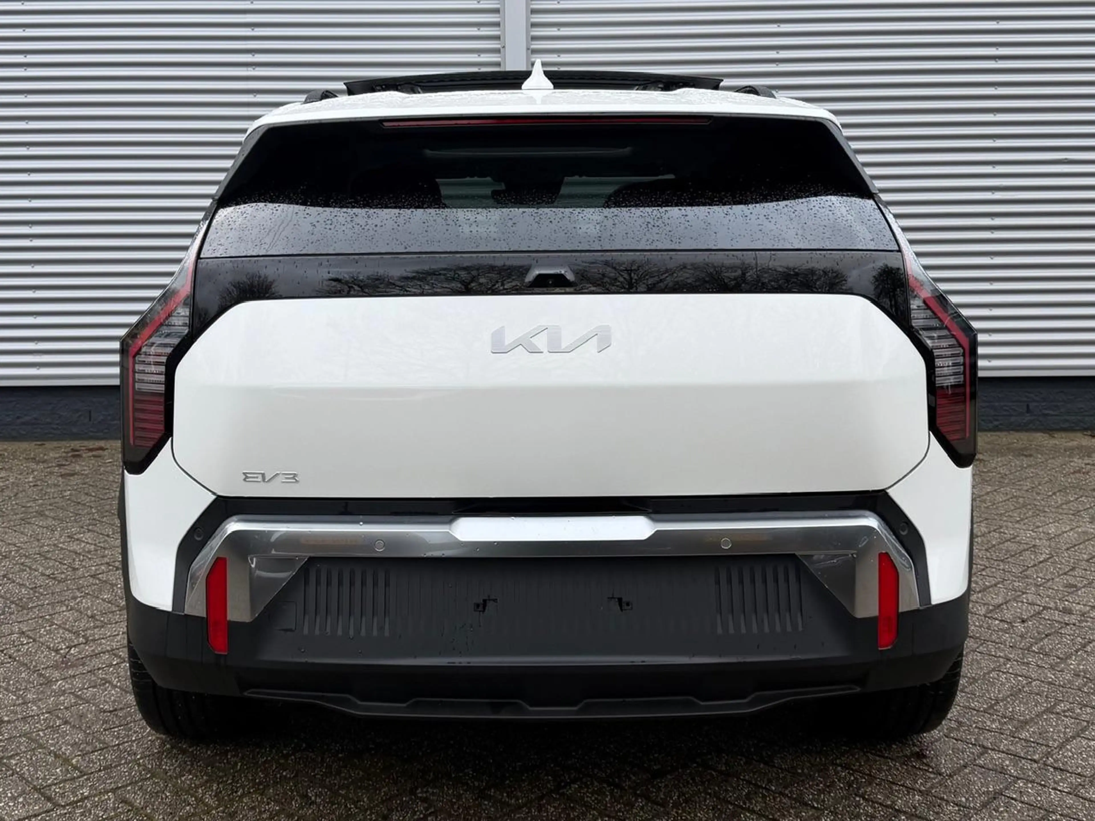 Kia EV3 58,3 kWh 204pk Plus Advanced | Schuif/Kanteldak | — photo 4
