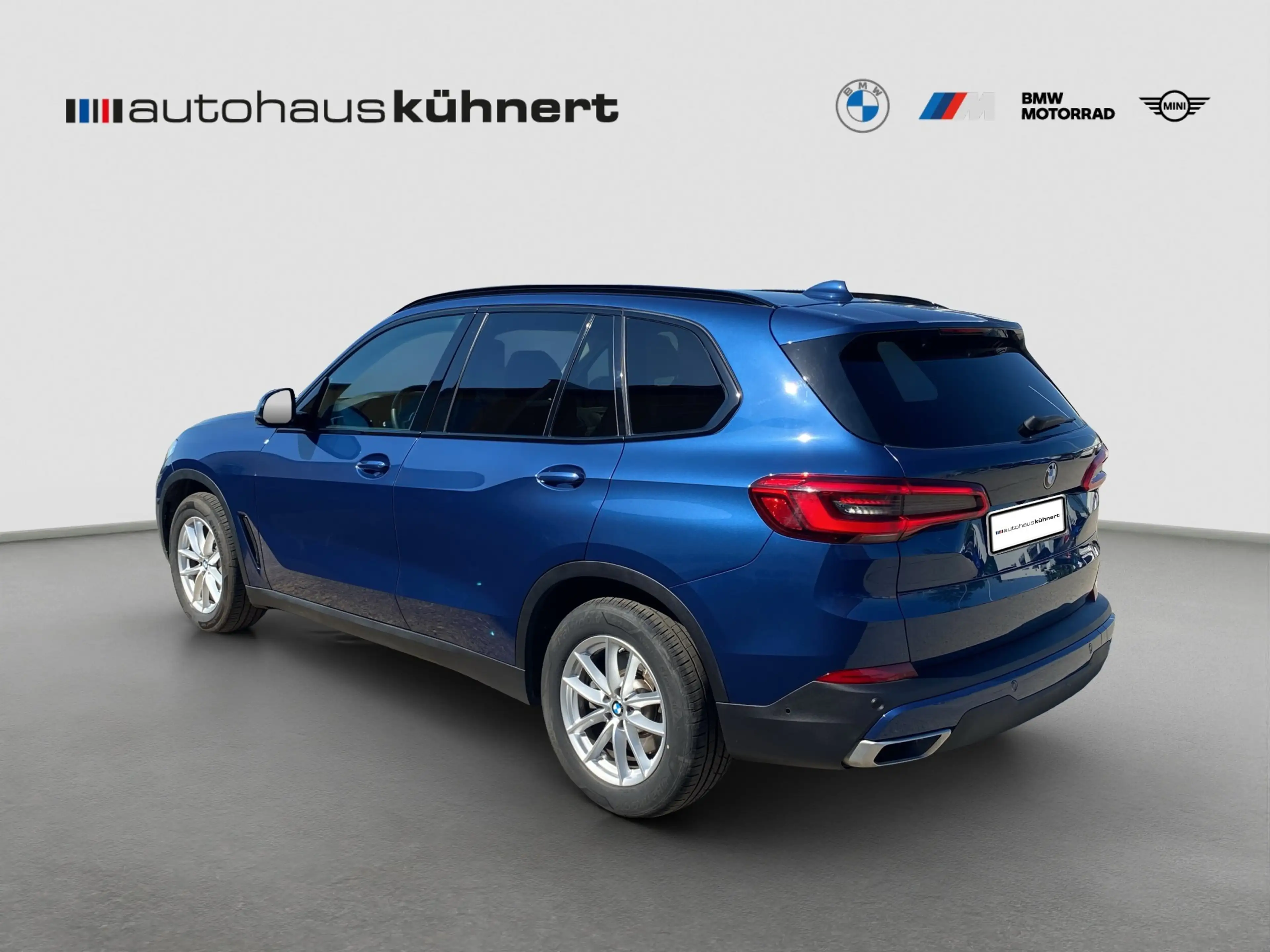 BMW X5 xDrive 30d Laser ACC 360° AHK HUD HiFi DAB — photo 5