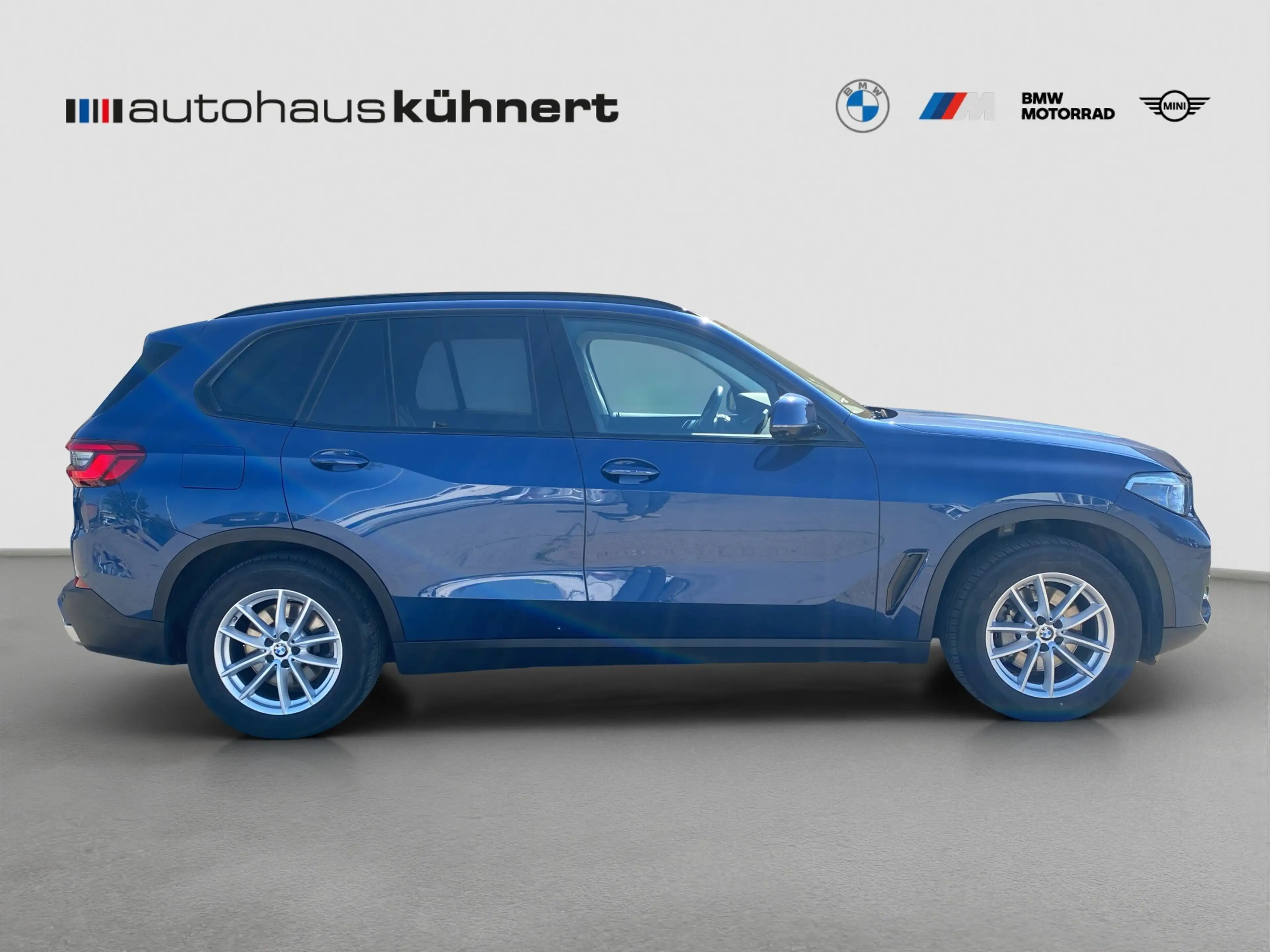 BMW X5 xDrive 30d Laser ACC 360° AHK HUD HiFi DAB — photo 8