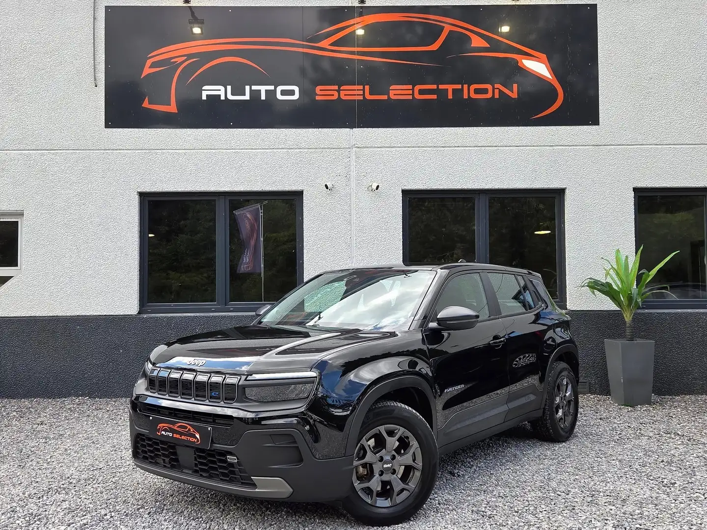Jeep Avenger FULL ELECTRIQUE 51 kWh Longitude - TVA RECUPERABLE Zwart - 1