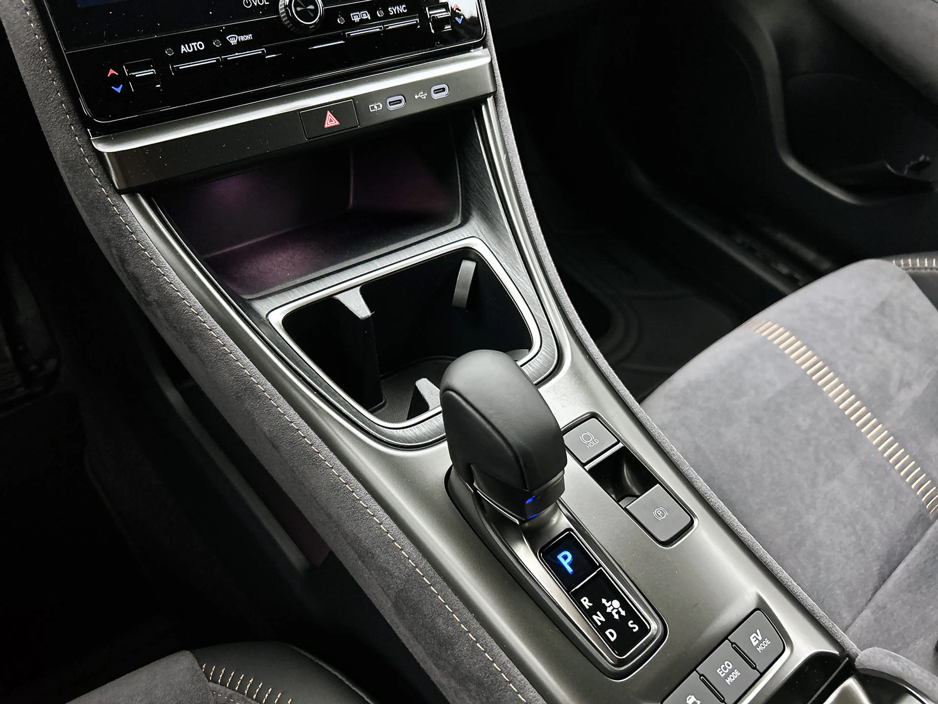 Lexus LBX Cool 2WD | Parkeersensoren V+A | Blindspot | Stuur — photo 10