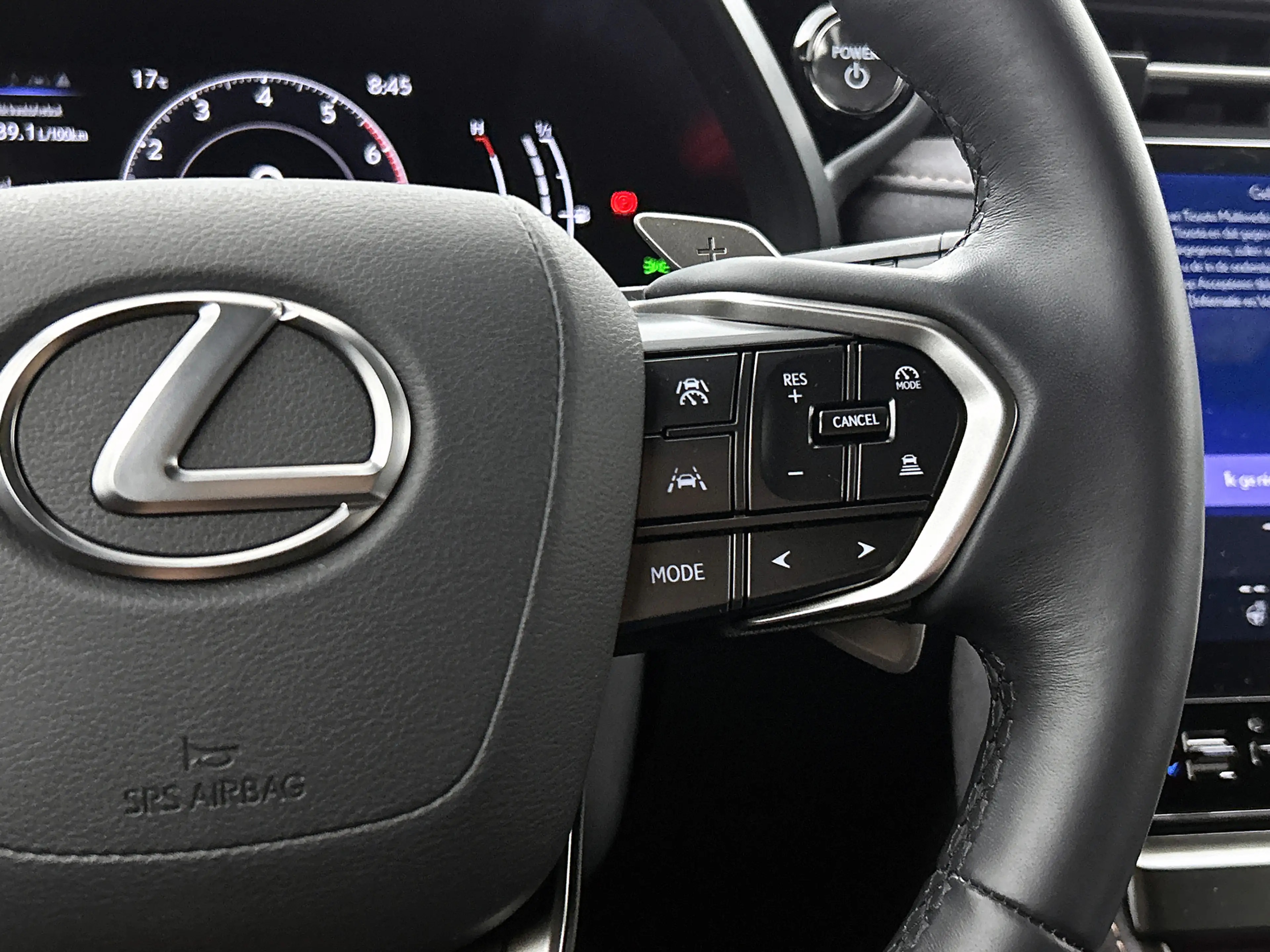 Lexus LBX Cool 2WD | Parkeersensoren V+A | Blindspot | Stuur — photo 14