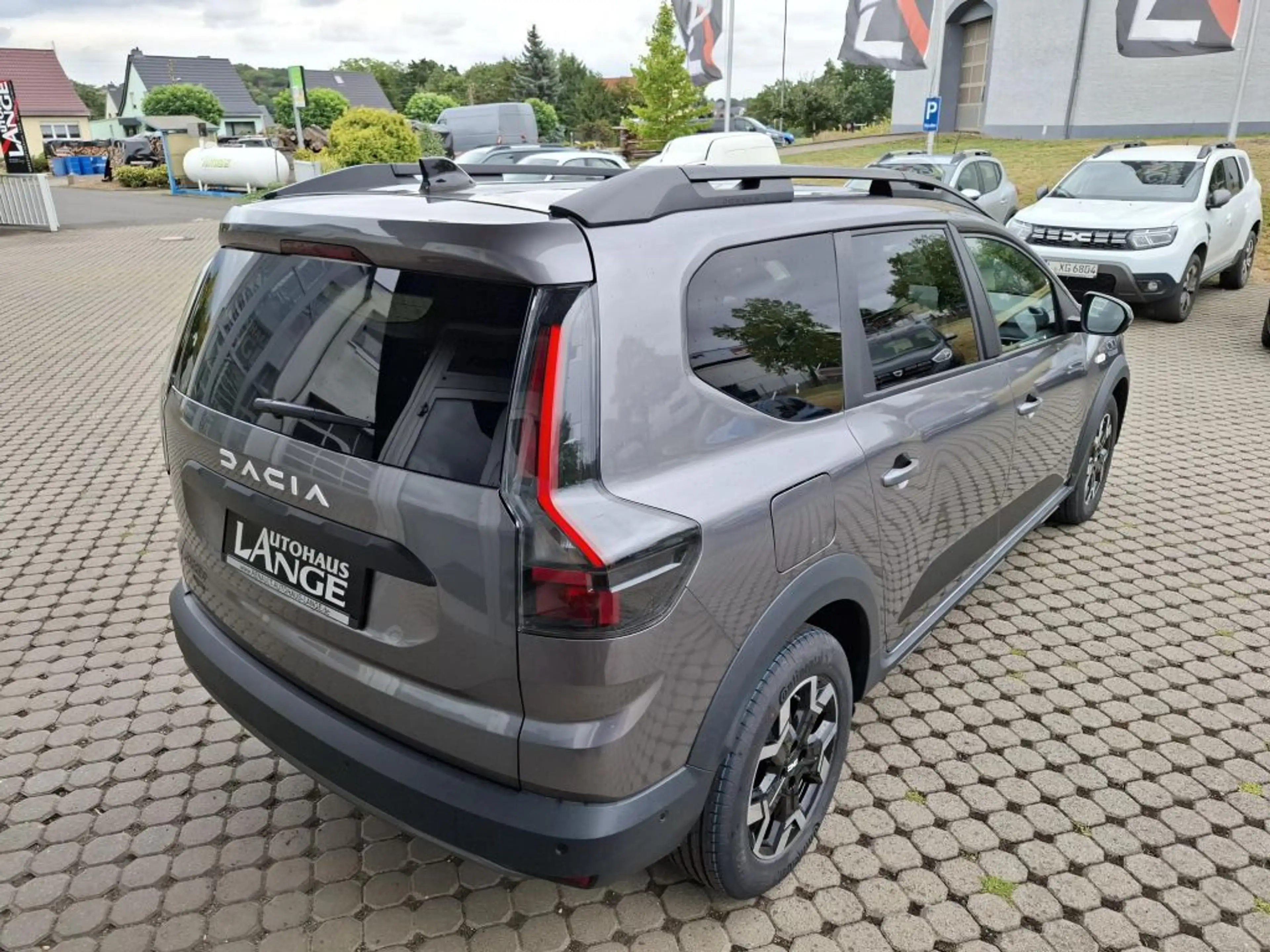 Dacia Jogger Hybrid 155 Journey (DJF) — photo 3