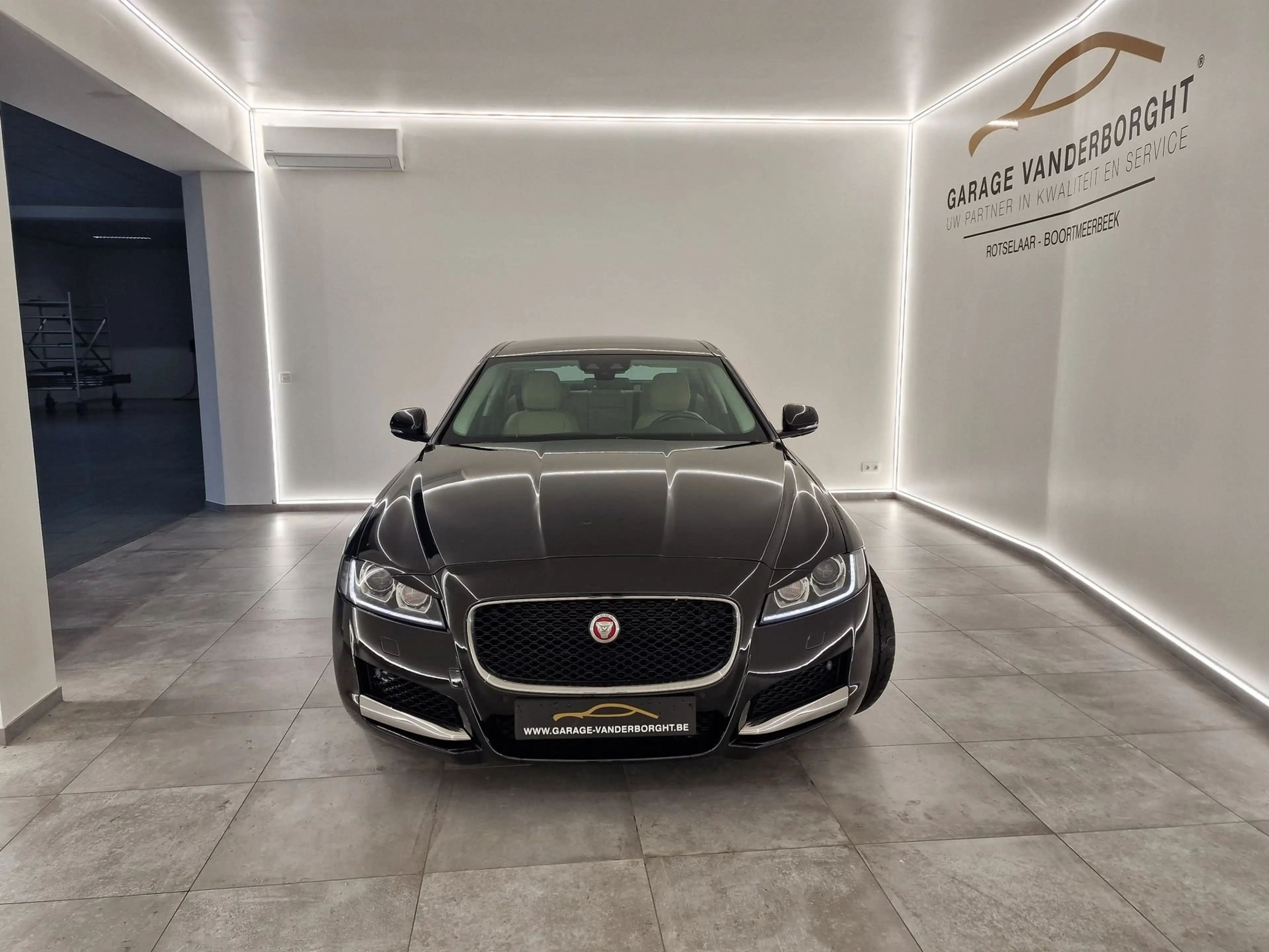Jaguar XF PORTFOLIO BENZINE AUTOMAAT OPEN DAK 57000KM!!!! — photo 2